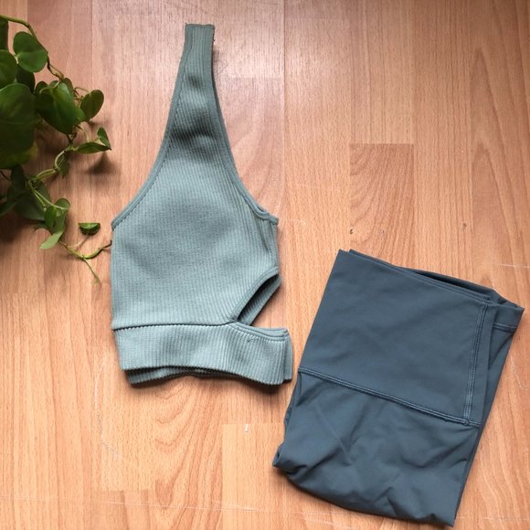 Sea Green Everlane Bike Shorts - Picture 2 of 2